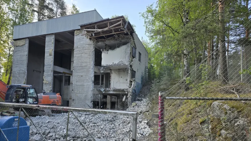 Voisalmen lämpökeskuksen purku
